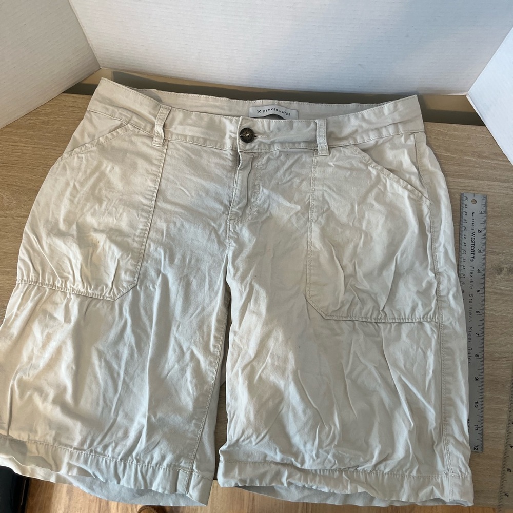 Denver Hayes Women's Light Tan Cargo Shorts